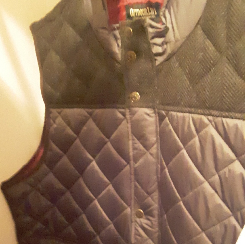 Outdoor life vest